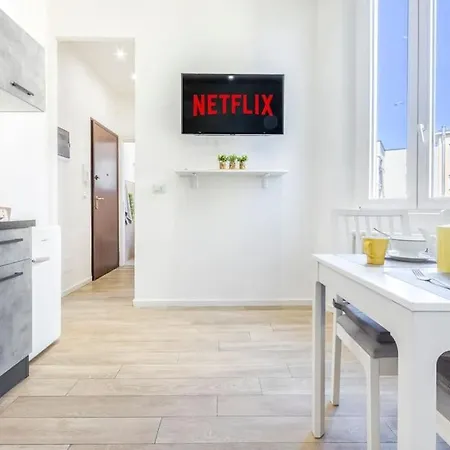 Netflix&chill - Yin & Yang Modena